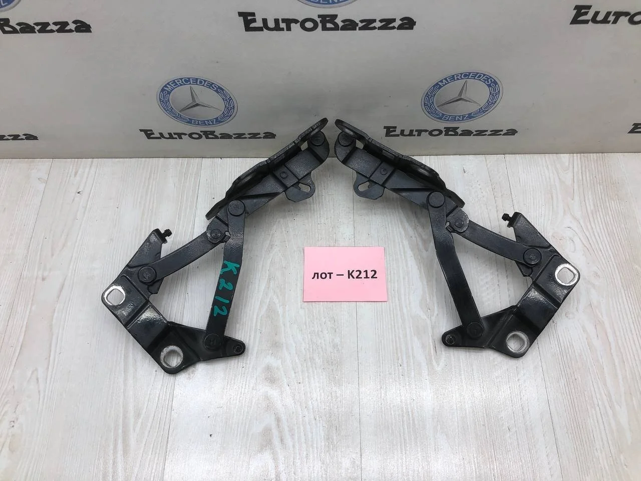 Петля капота Mercedes W166