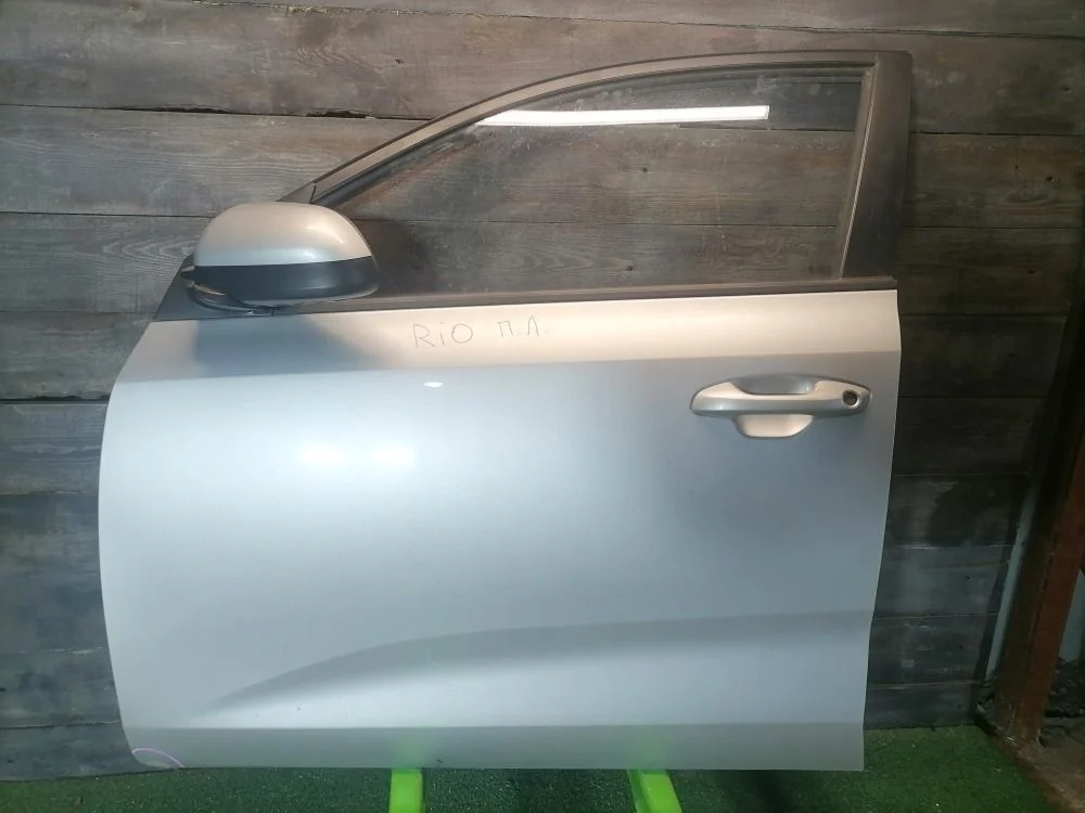 Дверь передняя левая Kia Rio 4