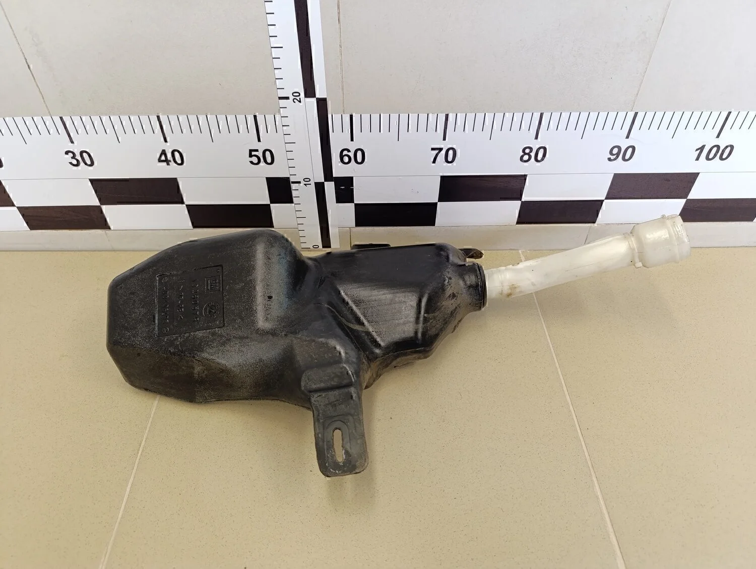 Бачок омывателя лобового стекла Cruze 2009-2016