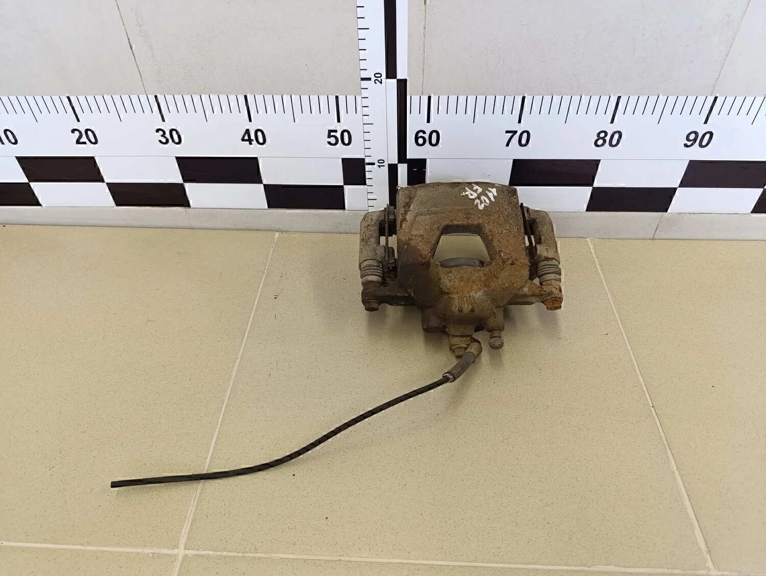 Суппорт передний правый Aveo (T300) 2011>