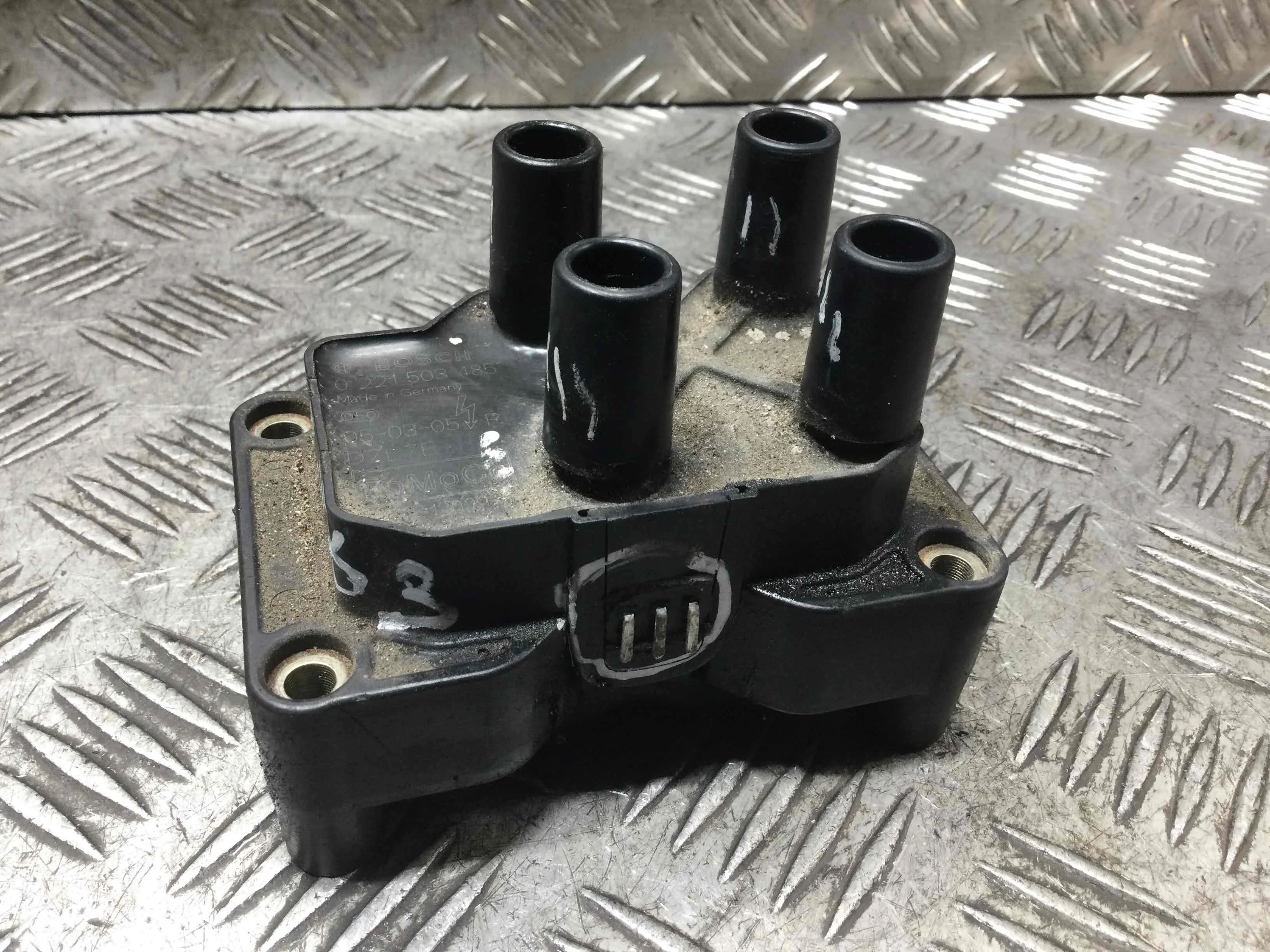 Катушка зажигания Mazda 2 1 поколение (2003-2005) бензин 1.4 i Робот Х/б