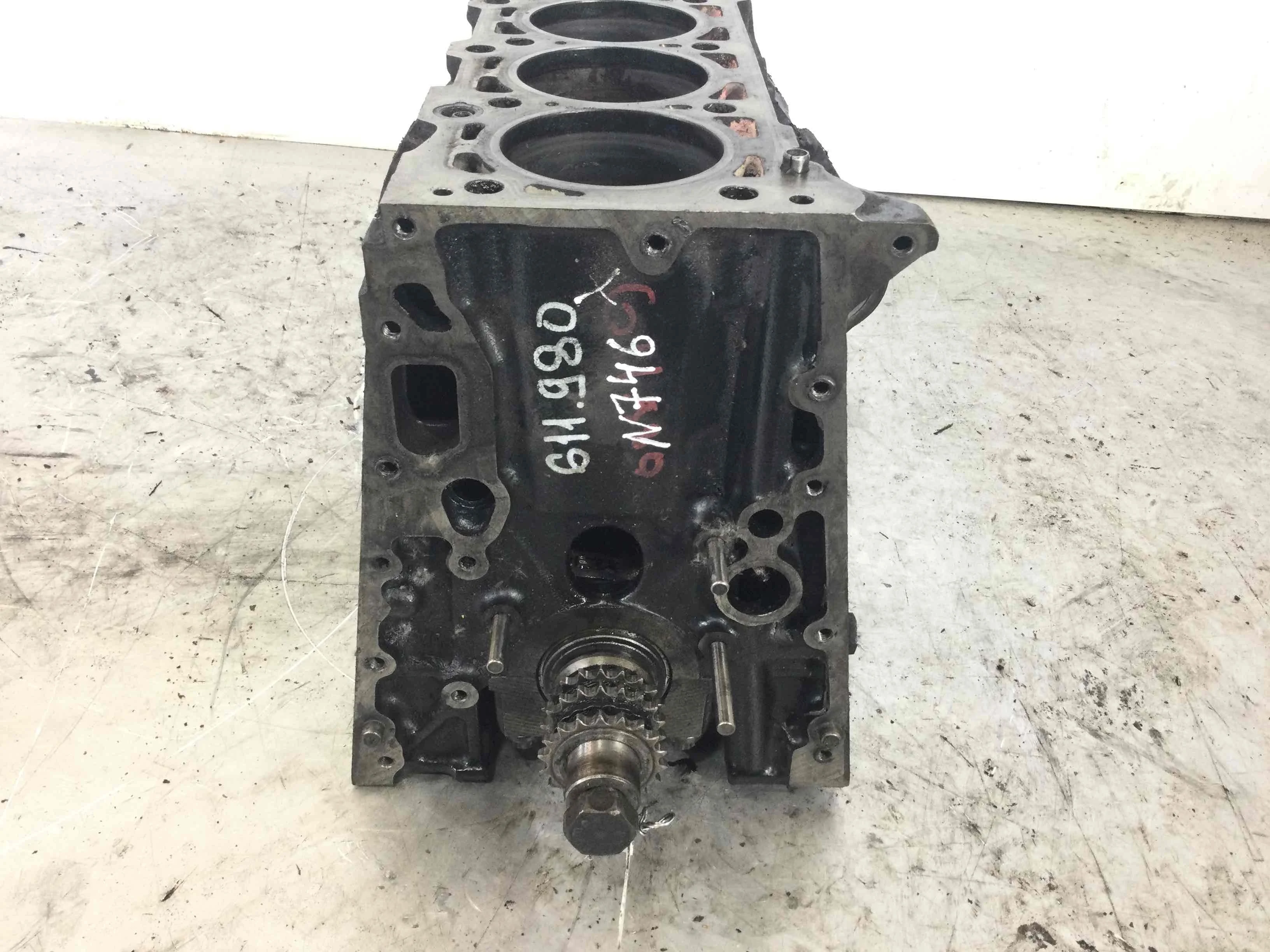 Блок цилиндров Mercedes Vito W638 (1996-2003) дизель 2.2 CDI Механика Микроавтобус