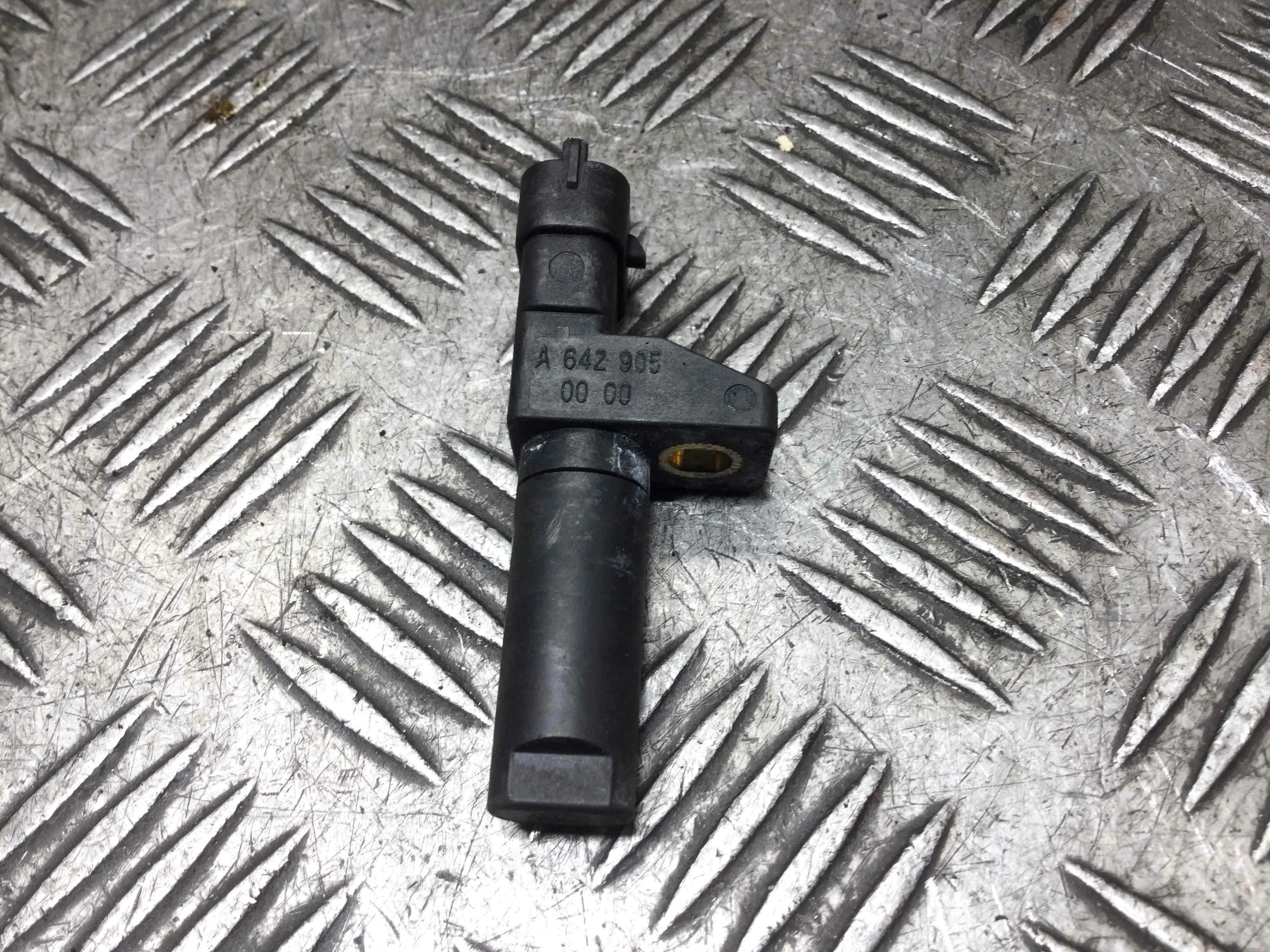 Датчик коленвала Mercedes CLK W209/A209 [рестайлинг] (2005-2010) бензин 3.0 i Автомат