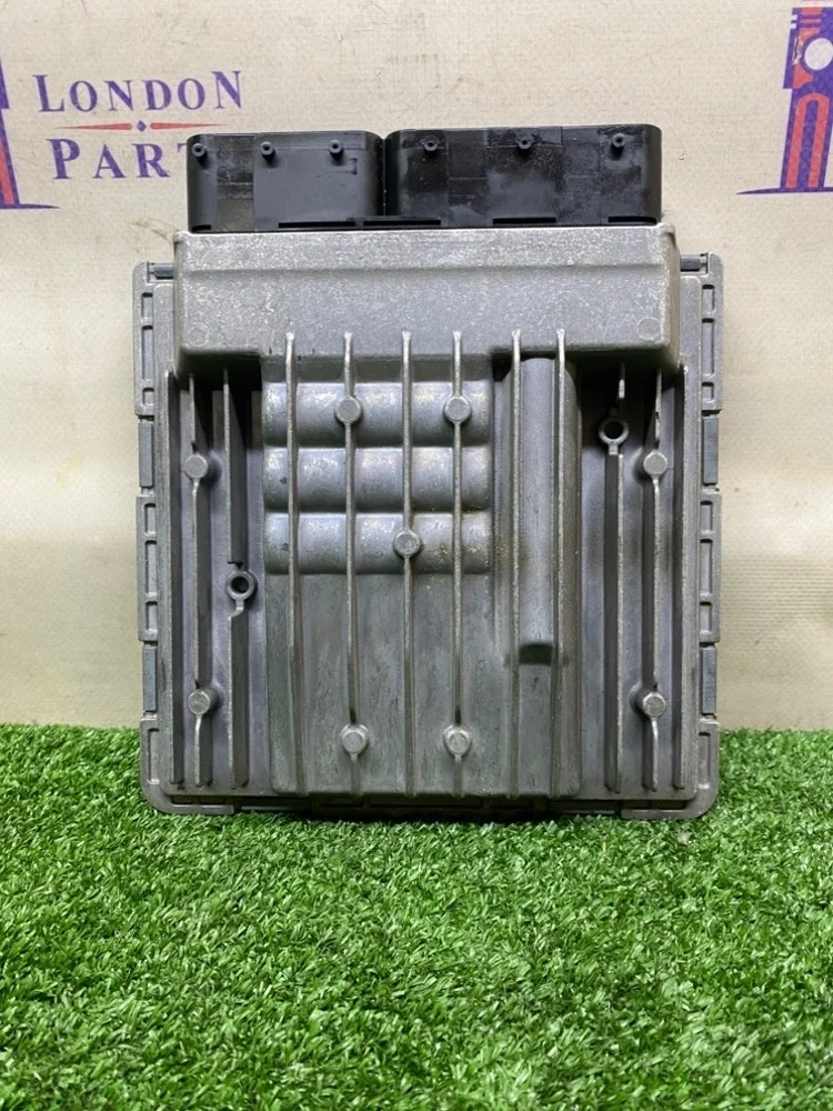 Эбу двигателя BMW X3 .0si E83