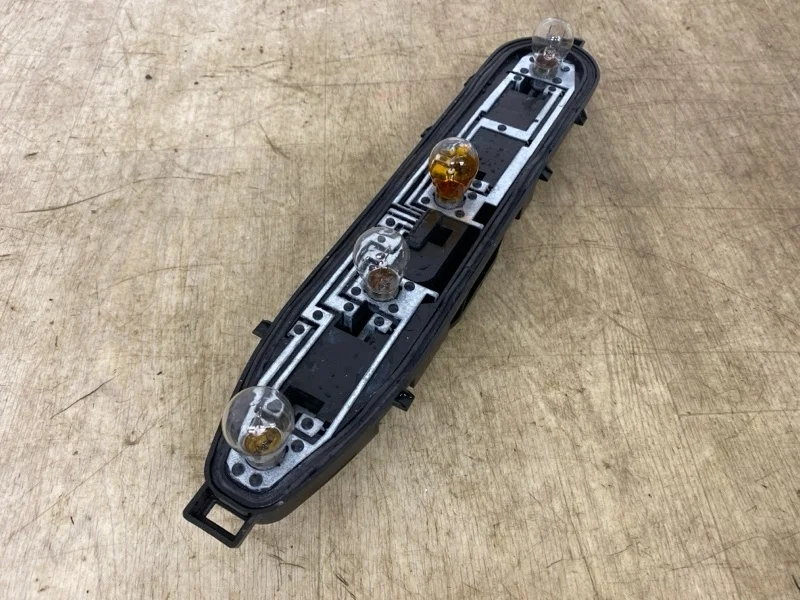 Плата стоп-сигнала PEUGEOT PARTNER 2015 2016 2017 2018 2019 2020 2021 2022 6350FH, задняя