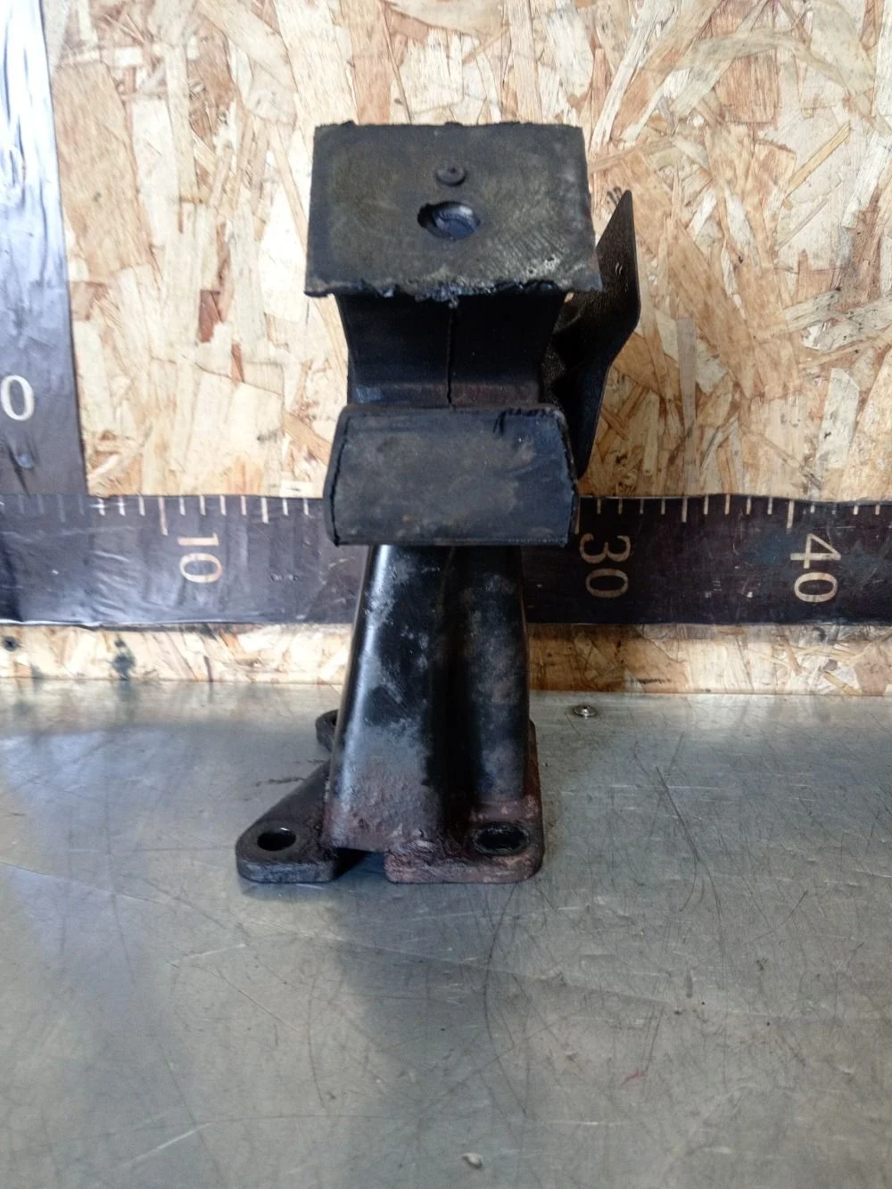 Кронштейн двигателя левый Nissan Navara D40 рестайлинг (2010—2015) 2010 KAP