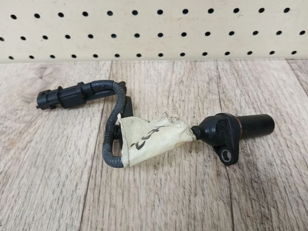 Датчик положения коленвала Hyundai Solaris I (2010—2014) Solaris I (2010—2014)