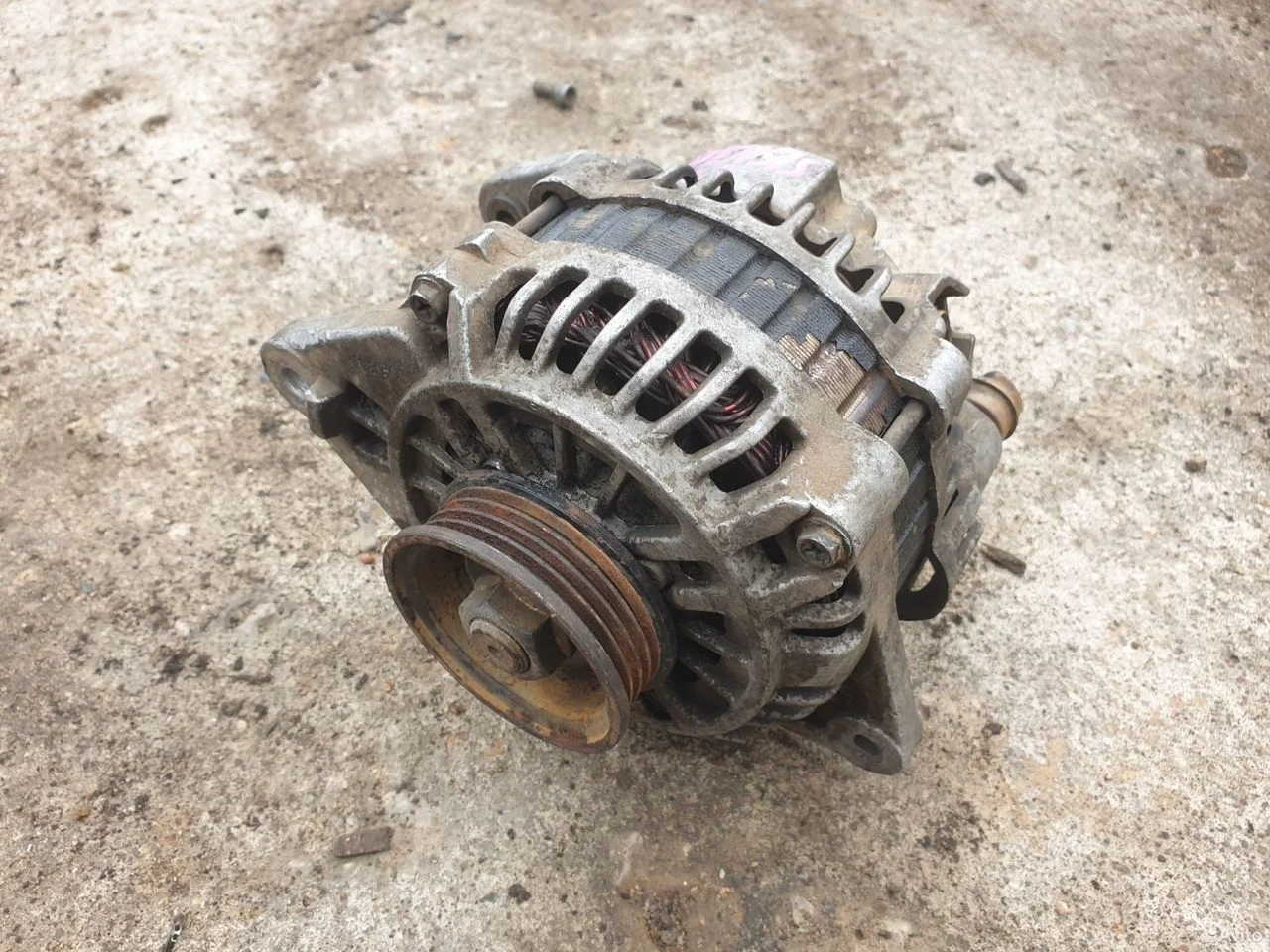 Генератор toyota avensis 2 t250 авенсис 250 1.8