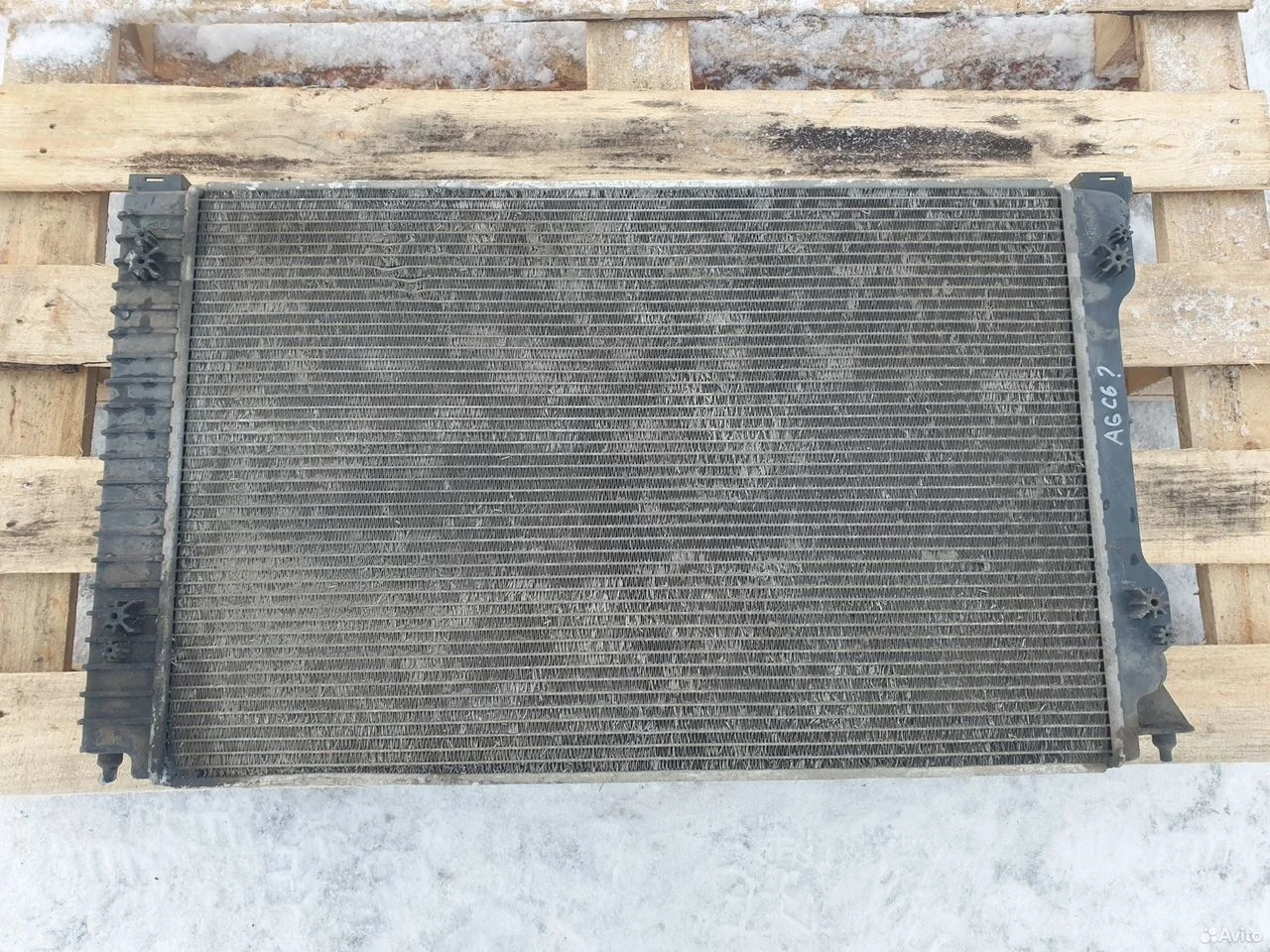 Радиатор охлаждения основной audi a6 c6 4f0121251