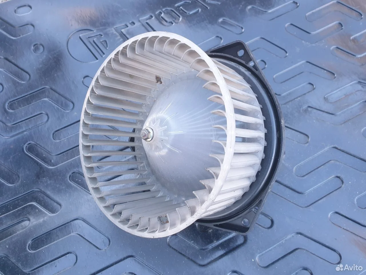 Моторчик отопителя печки ssang yong actyon / kyron