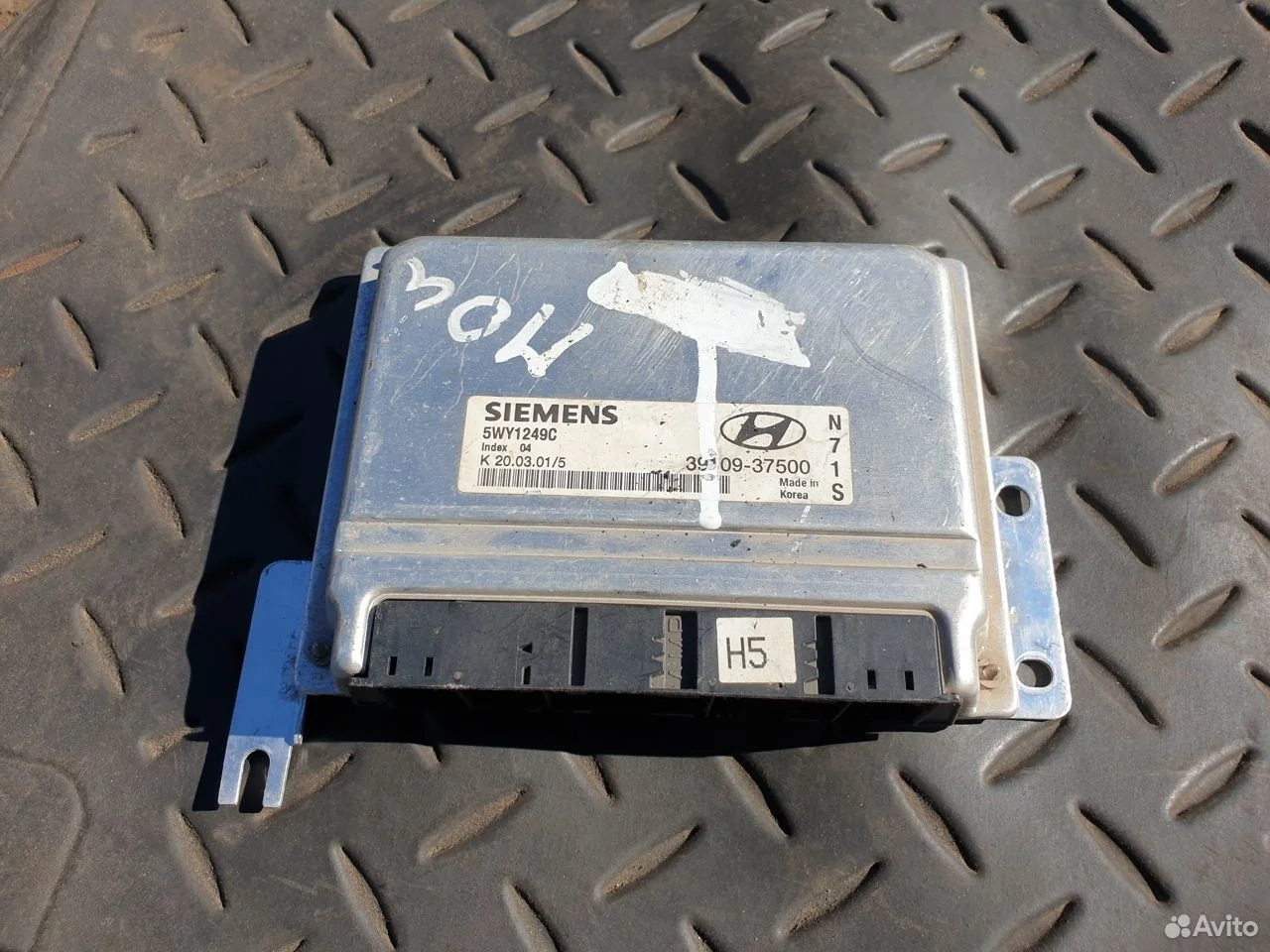 Блок управления двигателем santa fe classic 2.7