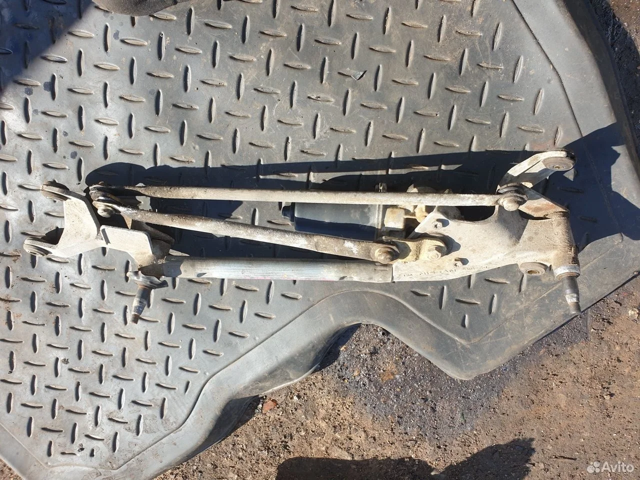 Трапеция дворников nissan primera p12 примера п12