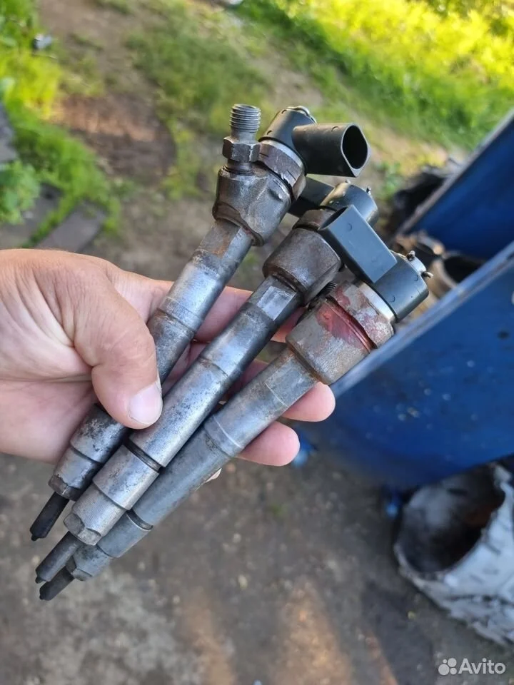 Форсунка топливная mercedes a6480700487 дизель cdi