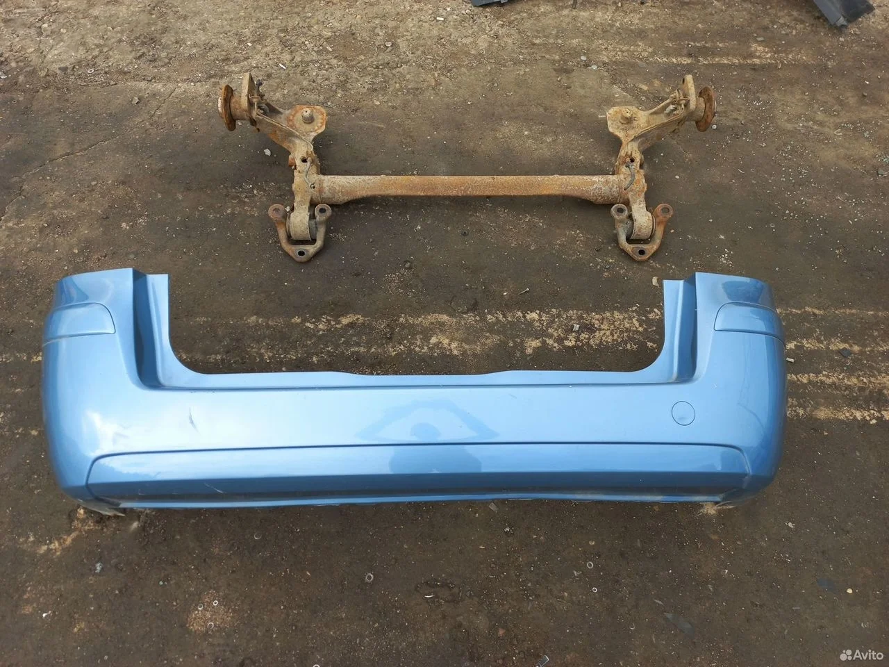 Задний бампер opel zafira b опель зафира б оригина