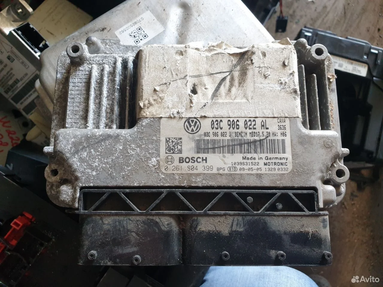 Блок управления двигателя vw gof 5 jetta v 1.4 cax