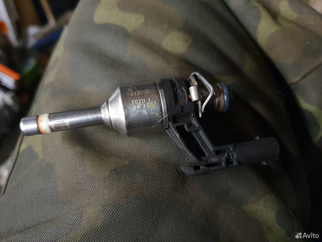 Форсунка топливная 03f906036b 1.2 tsi turbo cbz vw
