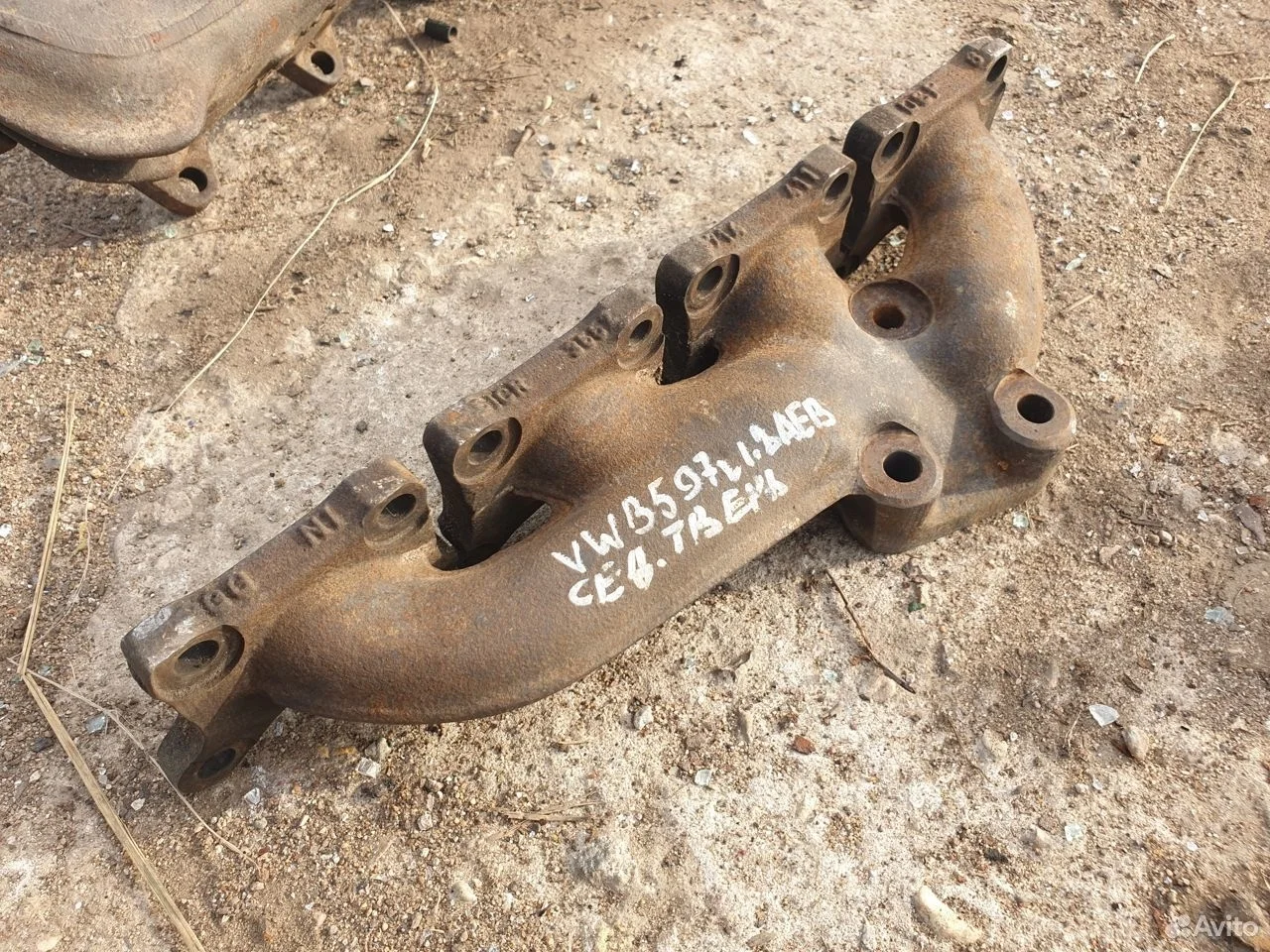 Выпускной коллектор 1.8t aeb awt apu amb awm anb