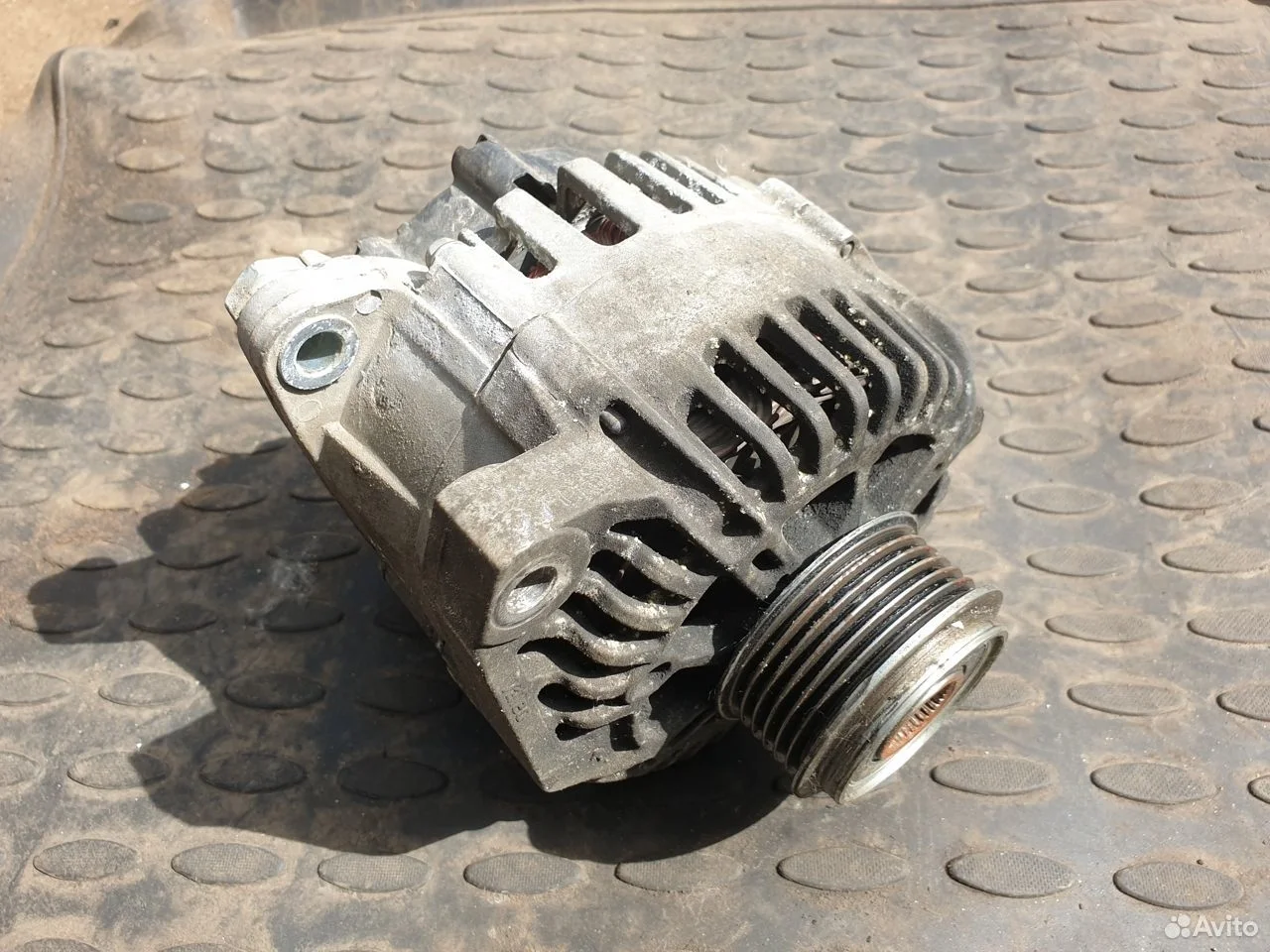 Генератор kia sportage 3 спортедж 3 373002g400