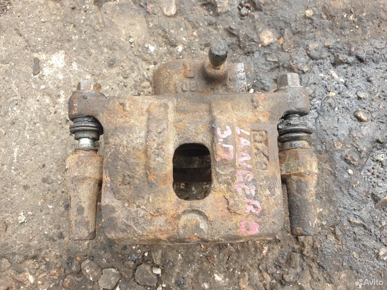 Суппорт тормозной задний правый lancer ix лансер 9