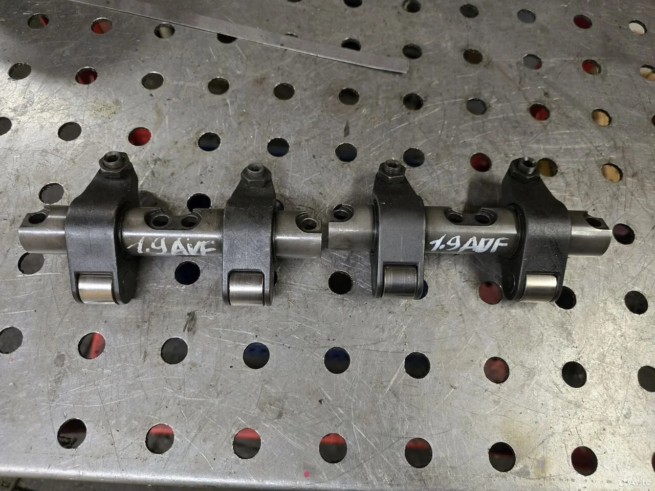 Ось коромысел 1.9 2.5 vw b5 b6 transporter t5 toua