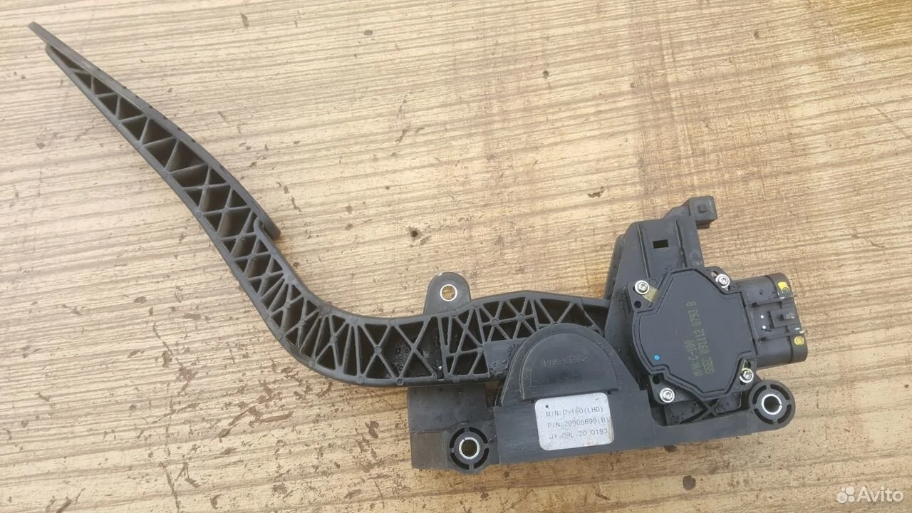 Педаль газа акселератора winstorm antara captiva