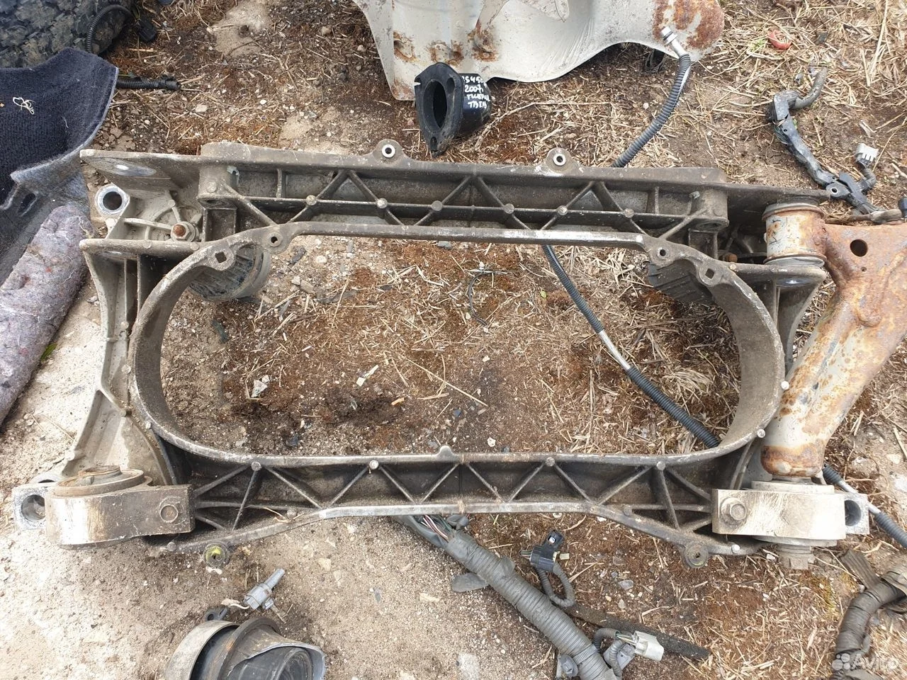 Передний подрамник балка lexus gs 3 300 gs3 gs300