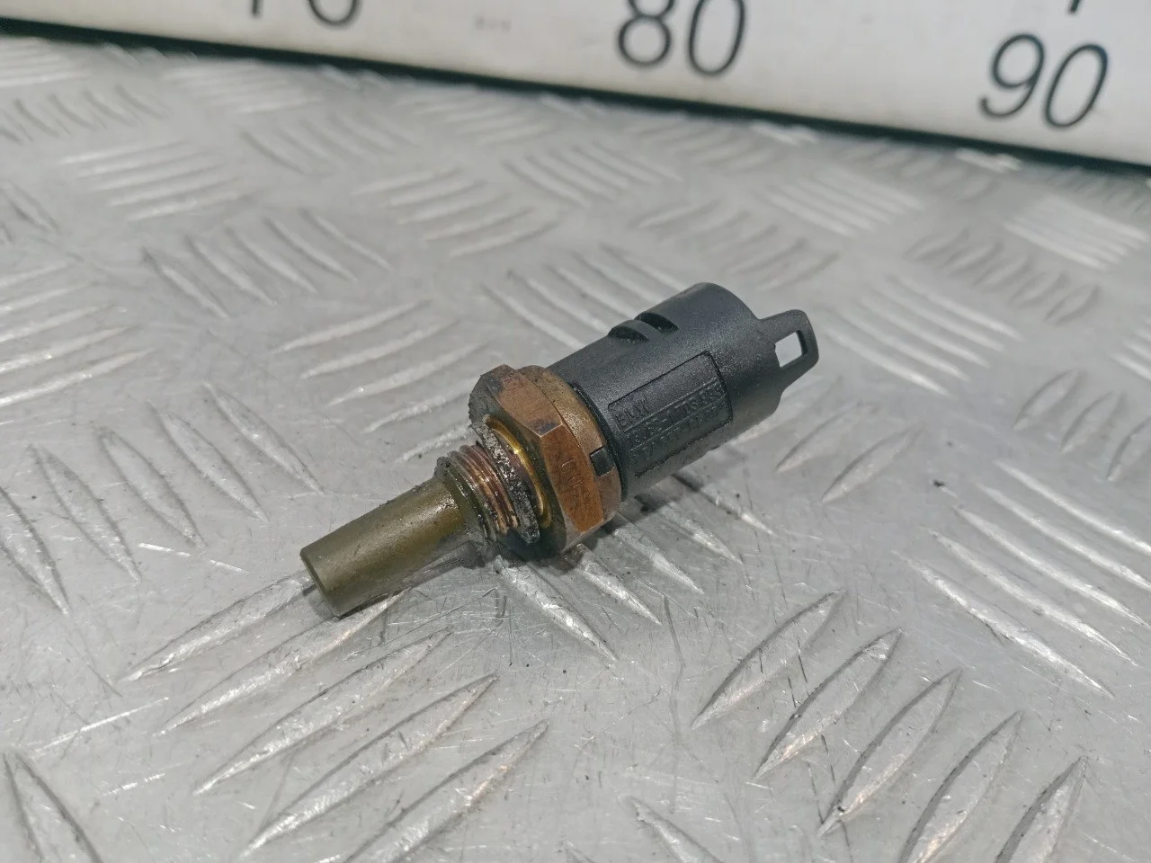 [Б/У] Датчик температуры охлаждающей жидкости BMW [Код: 00584861 ]