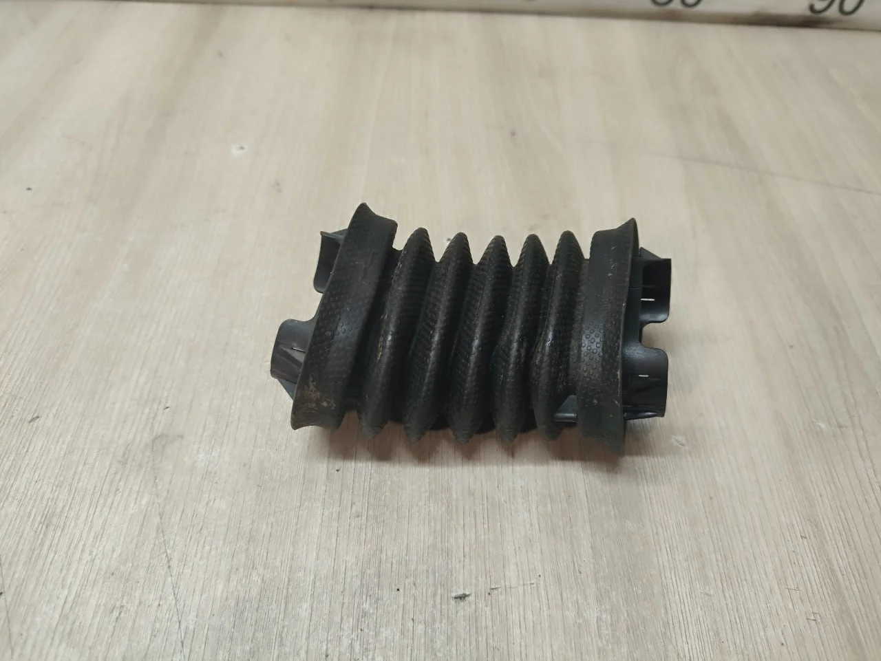 [Б/У] Гофра передней двери L=R Mercedes Benz W221 [Код: 00303924 ]