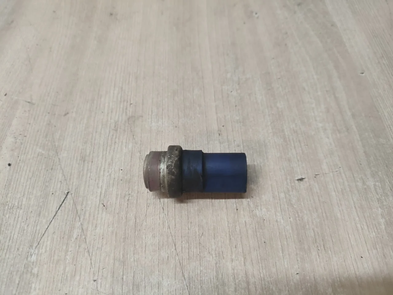 [Б/У] Датчик включения вентилятора [Код: 00334658 ]