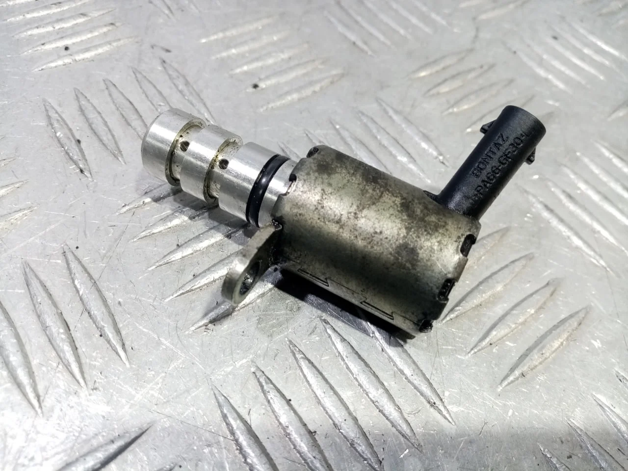 [Б/У] Клапан электромагнитный изменения фаз ГРМ [Код: 00581314 ]