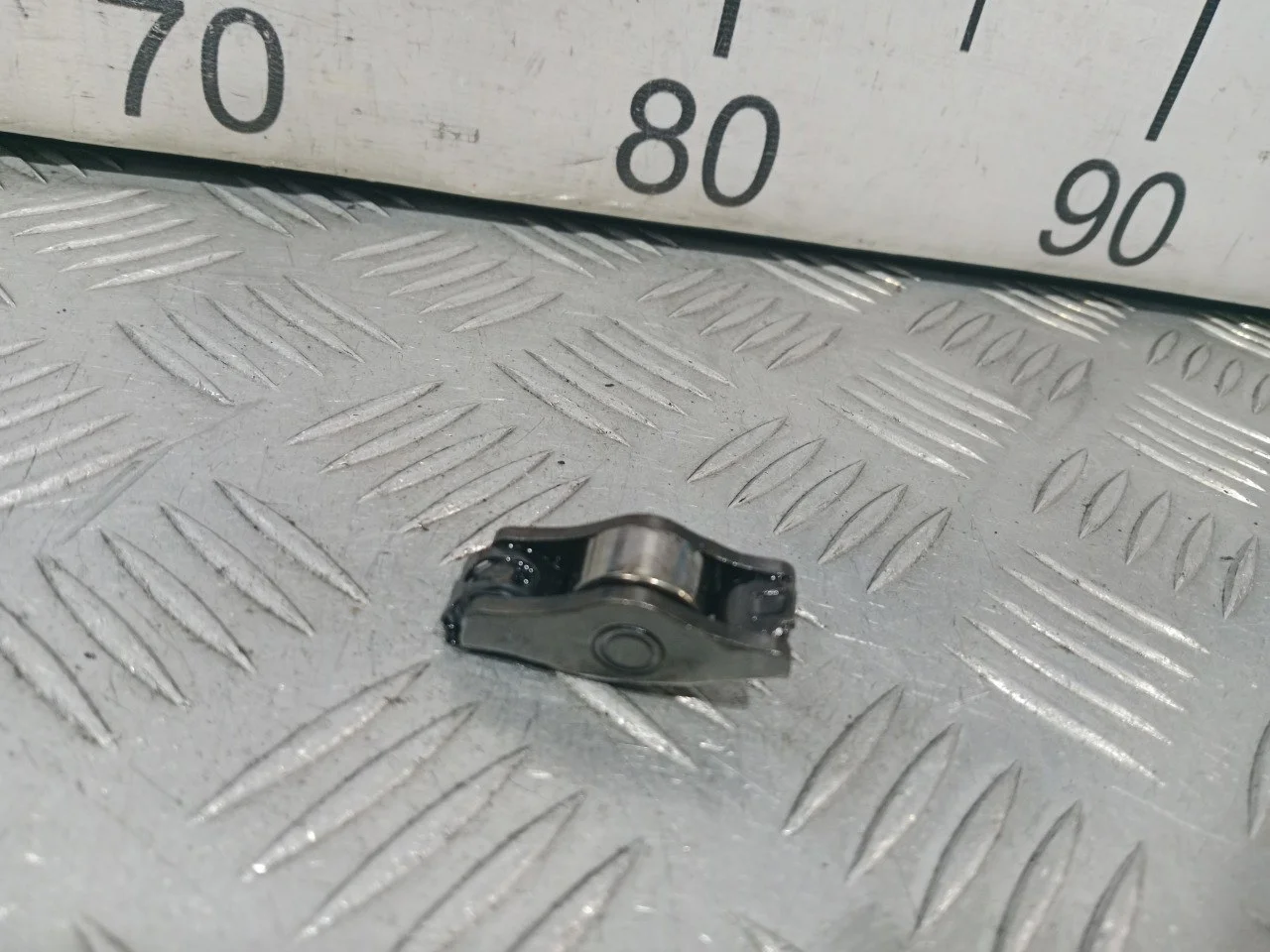 [Б/У] Рокер Audi Skoda Volkswagen Porsche [Код: 00584323 ]