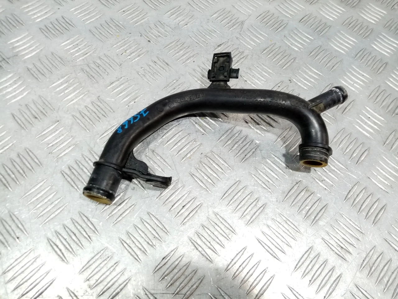 [Б/У] Трубка системы охлаждения [Код: 00584927 ]