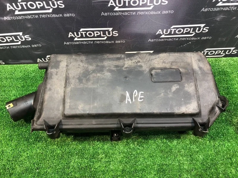 Корпус воздушного фильтра Volkswagen Bora 2002 036129611AM СЕДАН APE