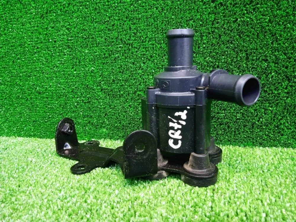 Насос ОЖ дополнительный Volkswagen Touareg 2018 06H121601M CR CVMD