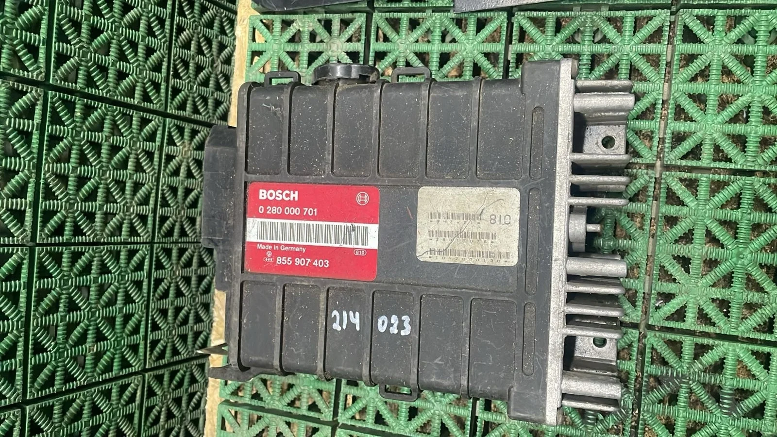 Блок управления двигателя ДВС ЭБУ VOLKSWAGEN GOLF 2, PASSAT B3 RP 1987- Б/У GOLF 2(1984-1992);JETTA 2(1984-1992);PASSAT B3(1987-1993)