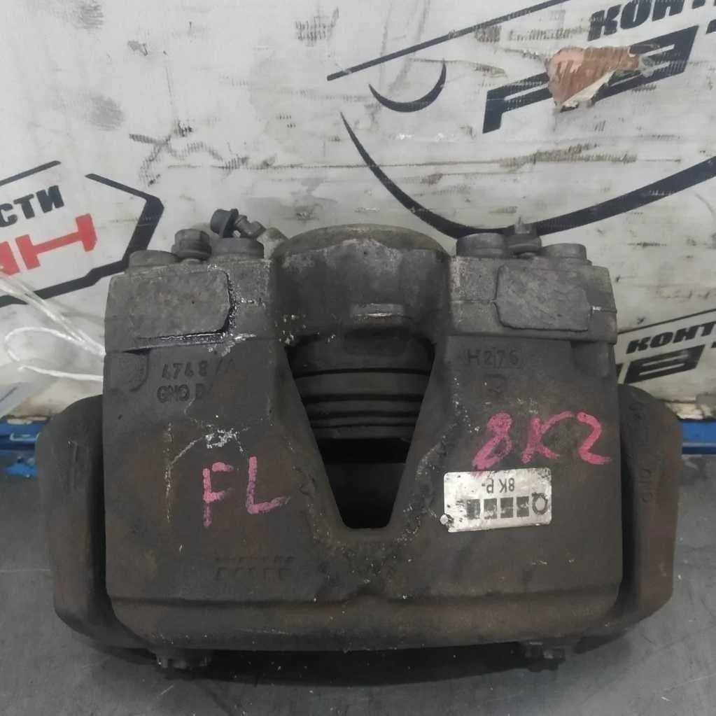 СУППОРТ В СБОРЕ AUDI ПЕРЕД ЛЕВО 8K0615123B