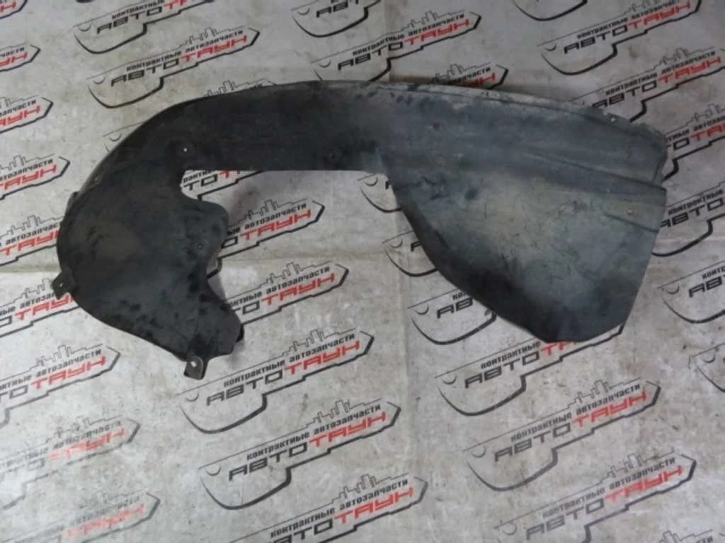 ПОДКРЫЛОК AUDI ПЕРЕД ЛЕВО 8P0821171G