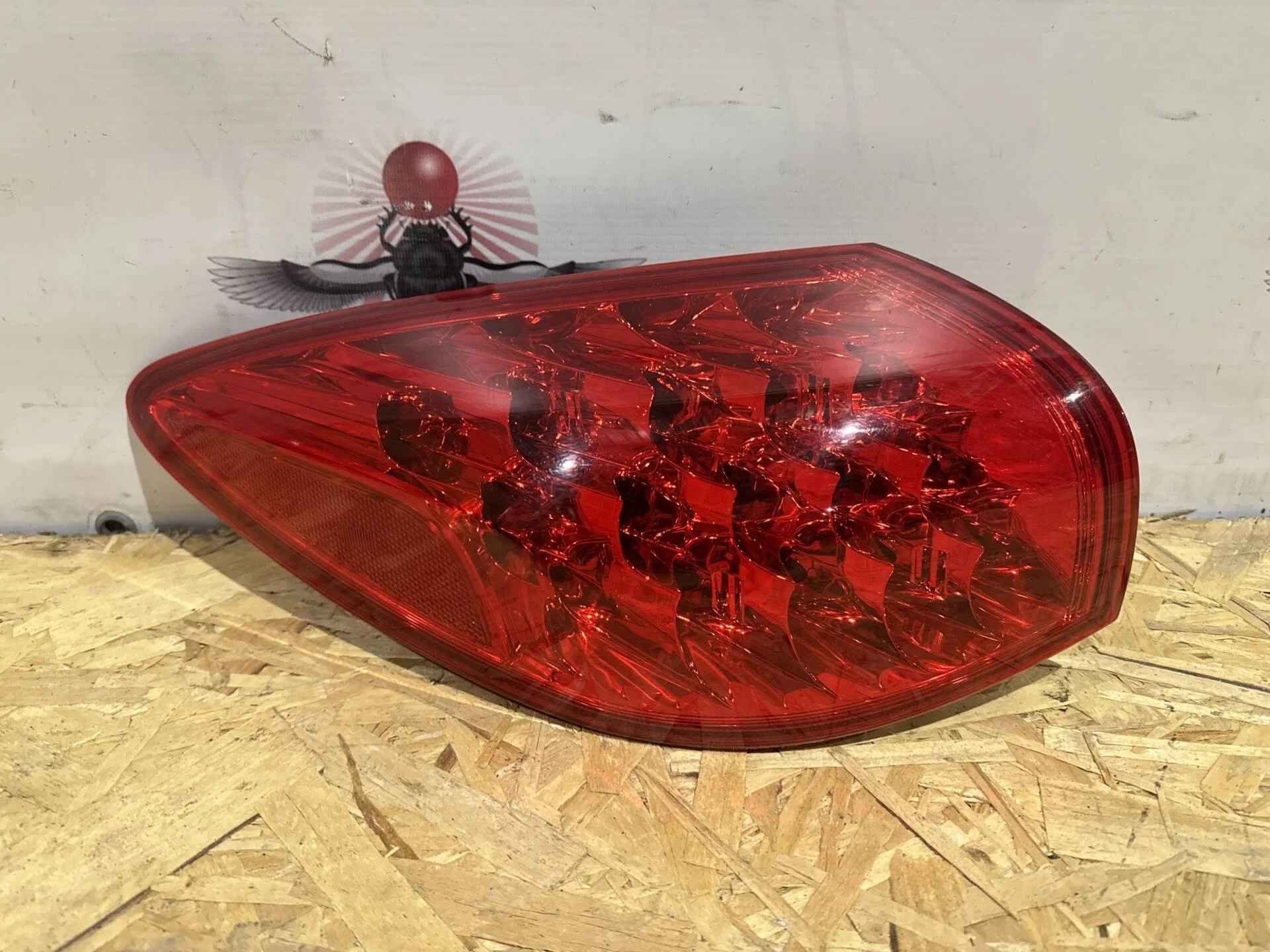 Фонарь задний левый Infiniti EX35 J50