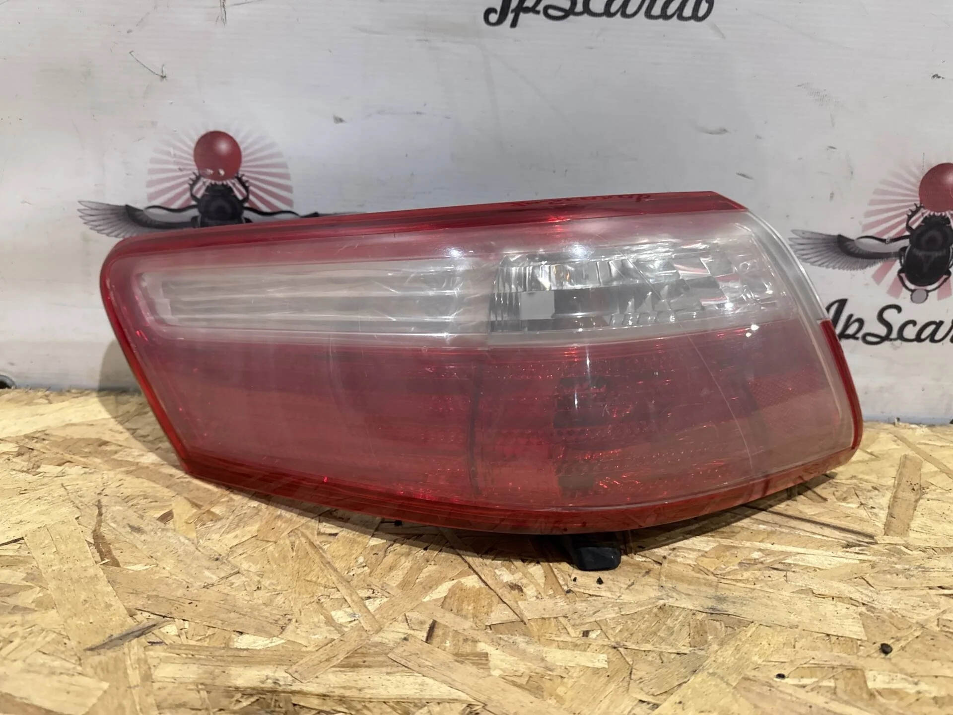 Фонарь задний левый Toyota Camry ACV40, GSV40