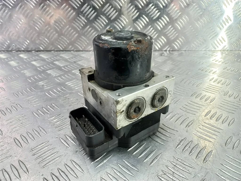 Блок ABS Hyundai TUCSON I (2004—2015)