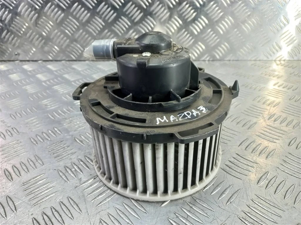Моторчик отопителя MAZDA 3 BK рестайлинг (2006—20