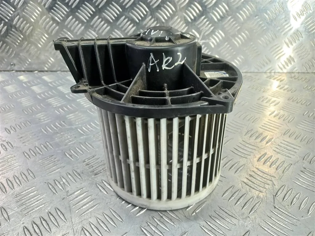 Моторчик отопителя HONDA Civic VIII (2005—2009)