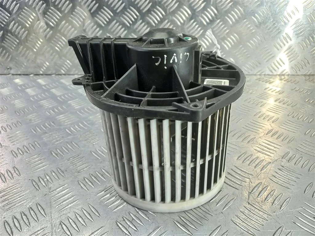 Моторчик отопителя HONDA Civic VIII (2005—2009)