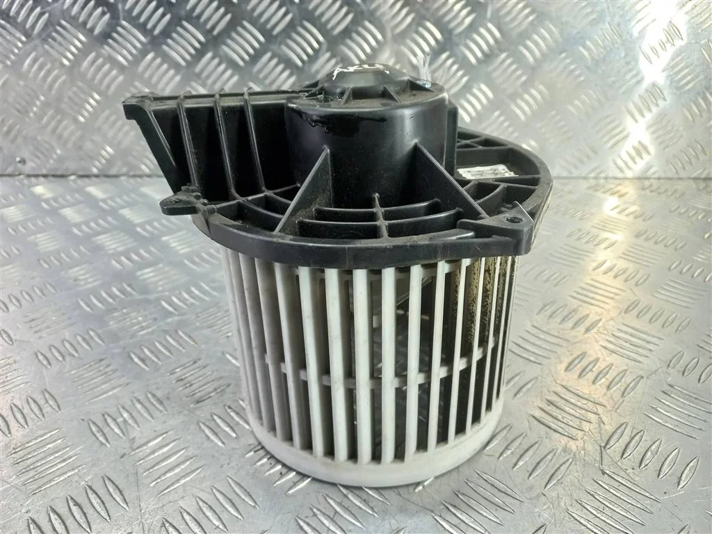 Моторчик отопителя HONDA Civic VIII (2005—2009)