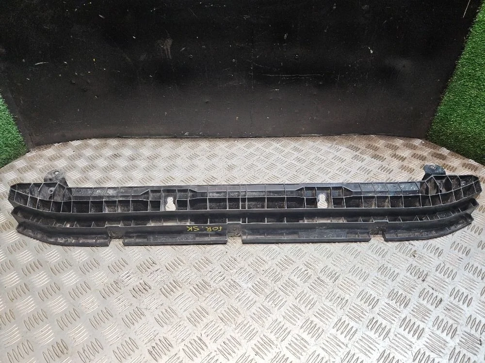 Пыльник бампера на Subaru Forester SK7