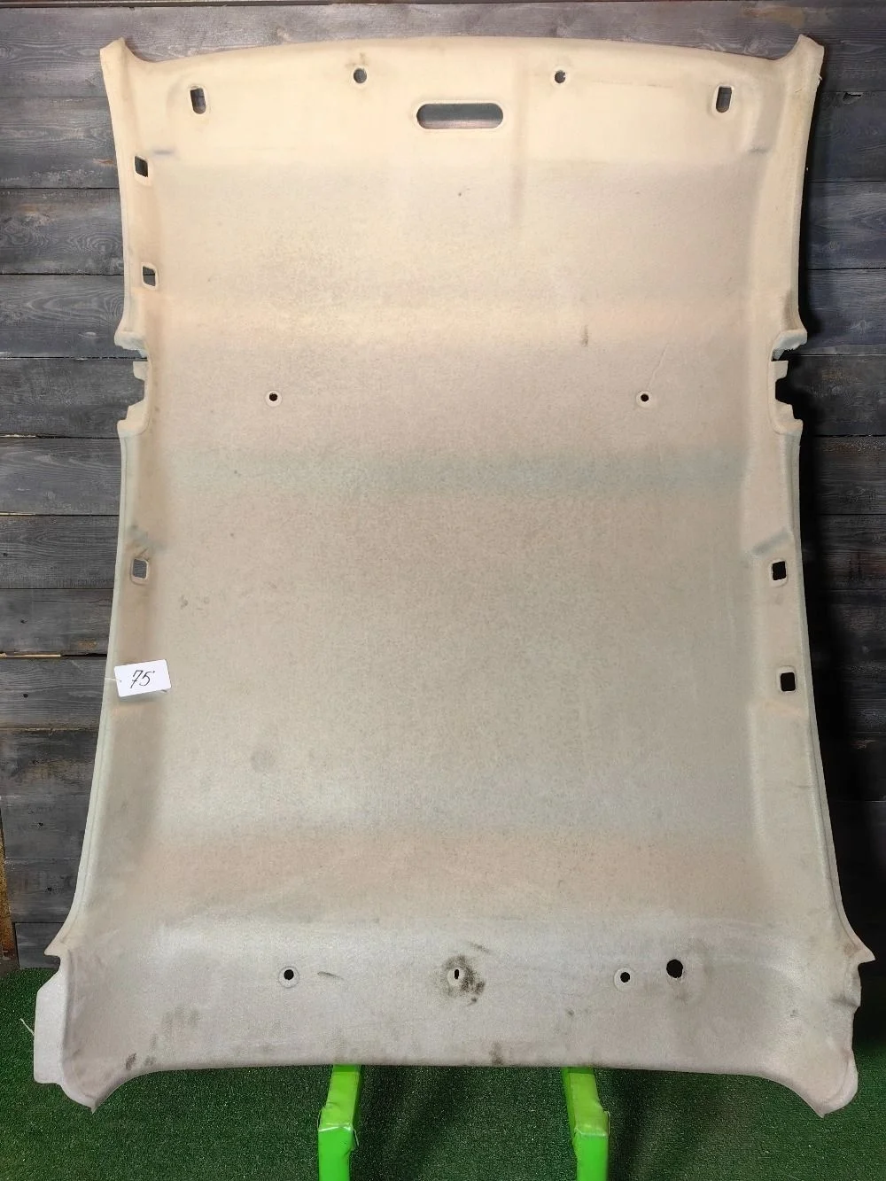 Обшивка потолка Renault Sandero