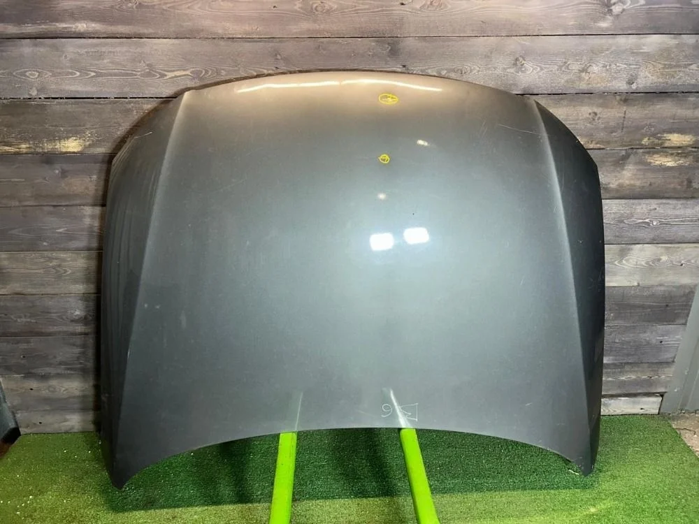 Капот Volkswagen Passat B6 Седан