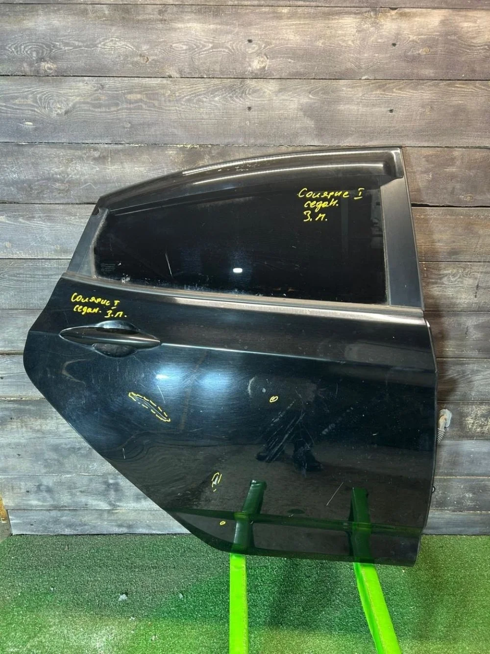 Задняя правая дверь Hyundai Solaris 1