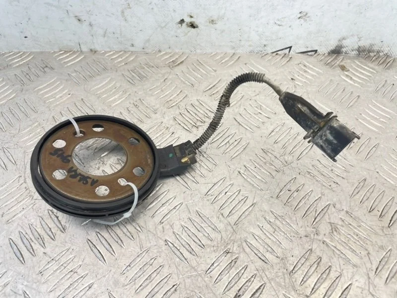 датчик положения коленвала Opel Astra 2009 L69 Z16XER