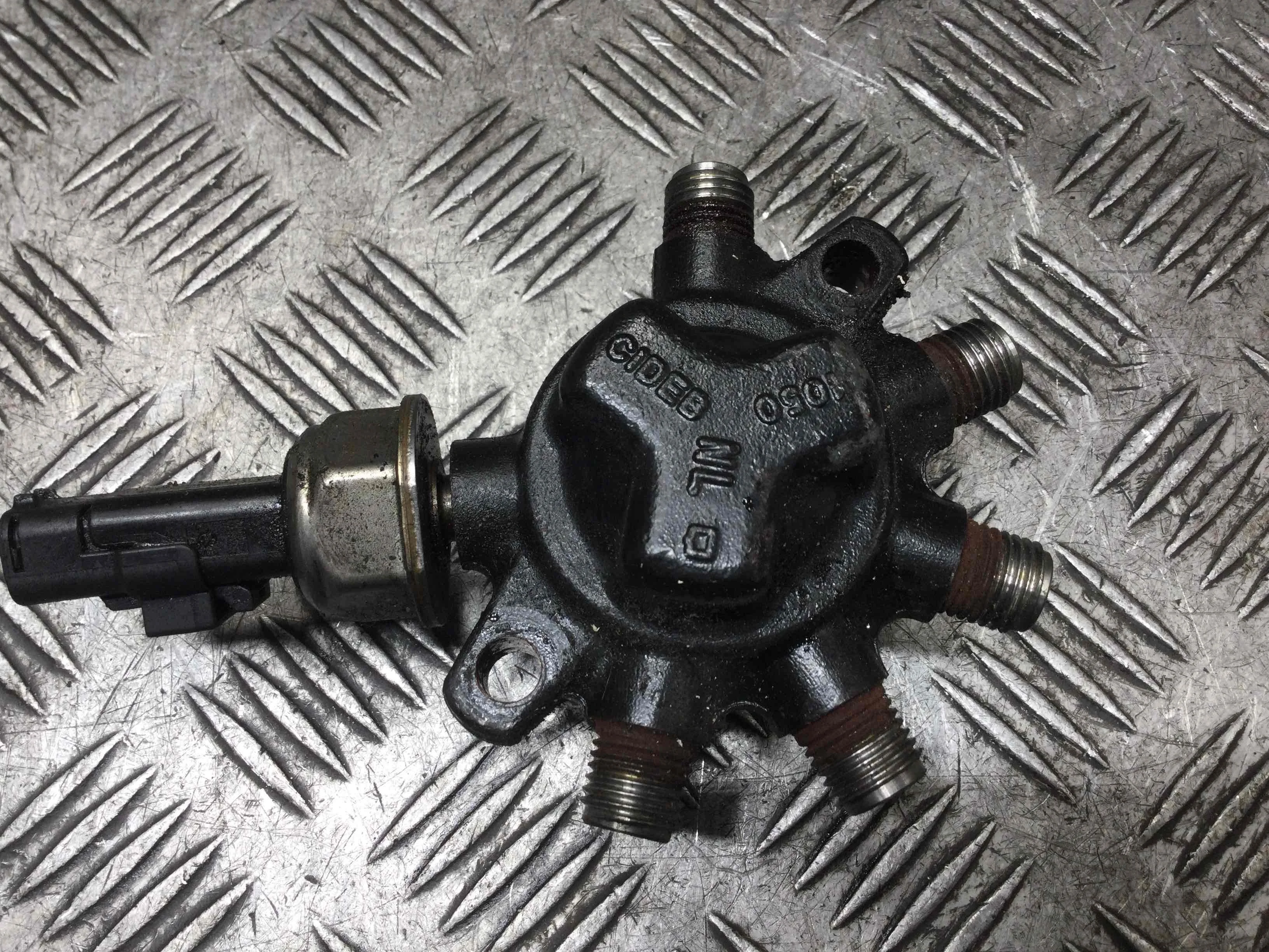 Топливная рампа Nissan Note Note (E11) 2005 - 2013 дизель 1.5 dCi Механика Х/б